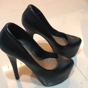 Steve Madden black dejavu pumps heels